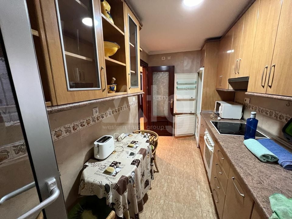 3 bedroom Apartment in La Mata - LR133836 - Photo - 2