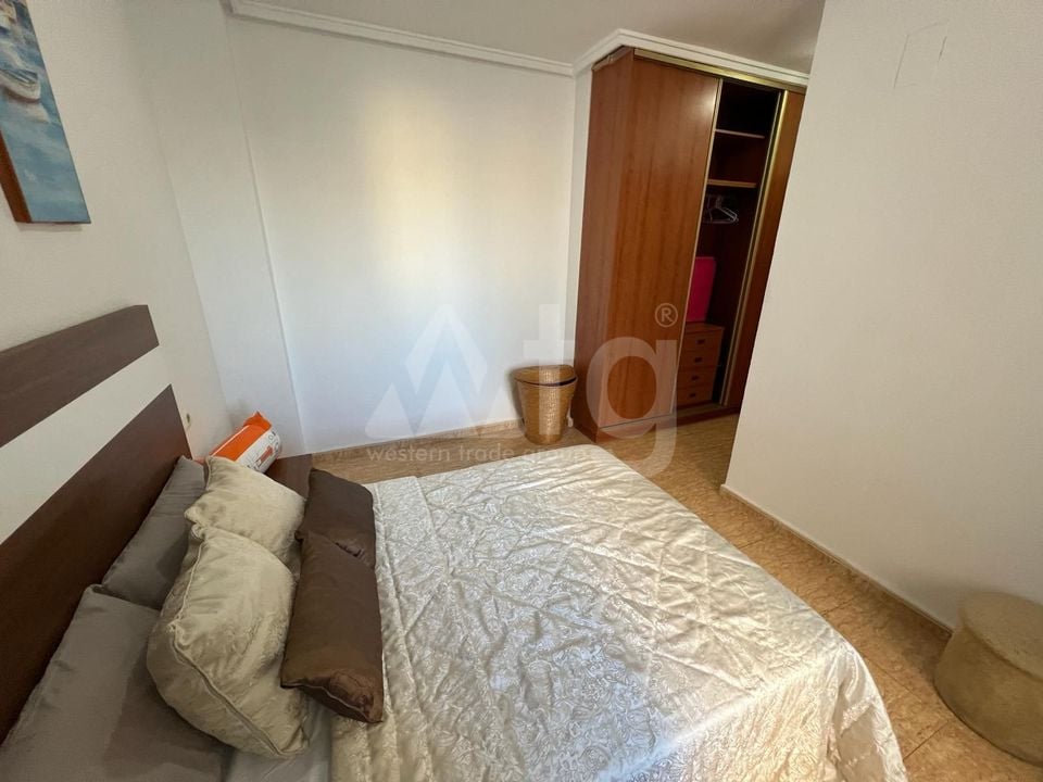 3 bedroom Apartment in La Mata - LR133836 - Photo - 4