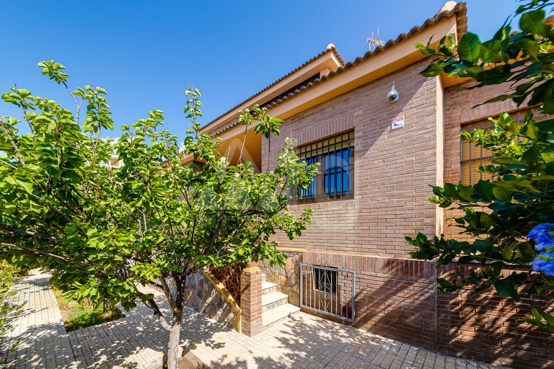 4 bedroom Villa in La Mata - CBC33519 - Photo - 2
