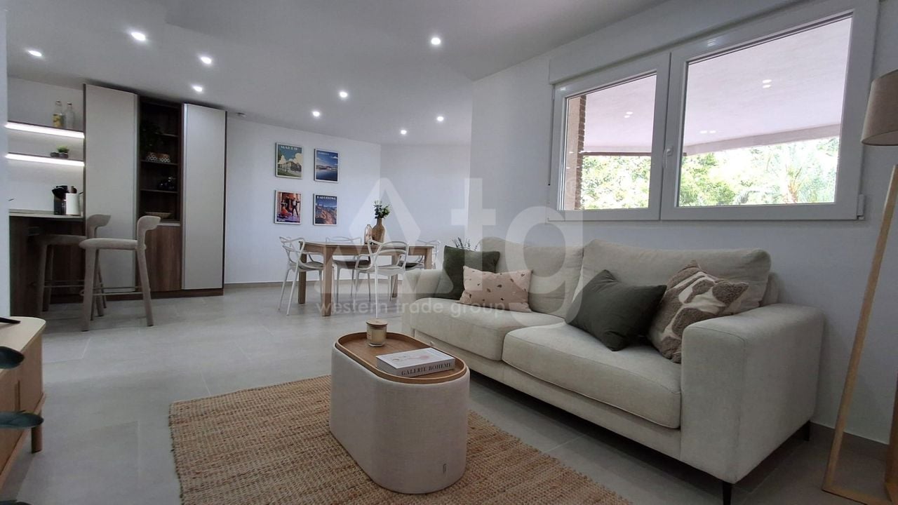 2 bedroom Apartment in Torrevieja - CI134587 - Photo - 1