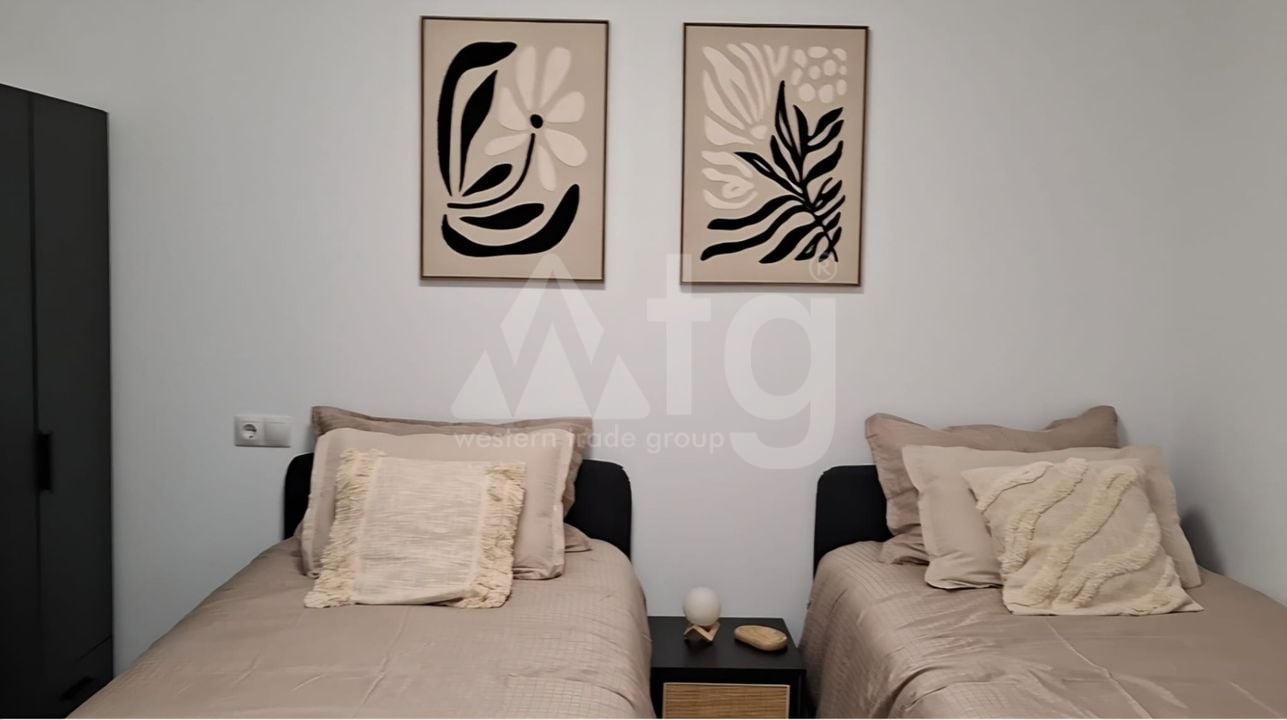 2 bedroom Apartment in Torrevieja - CI134587 - Photo - 8
