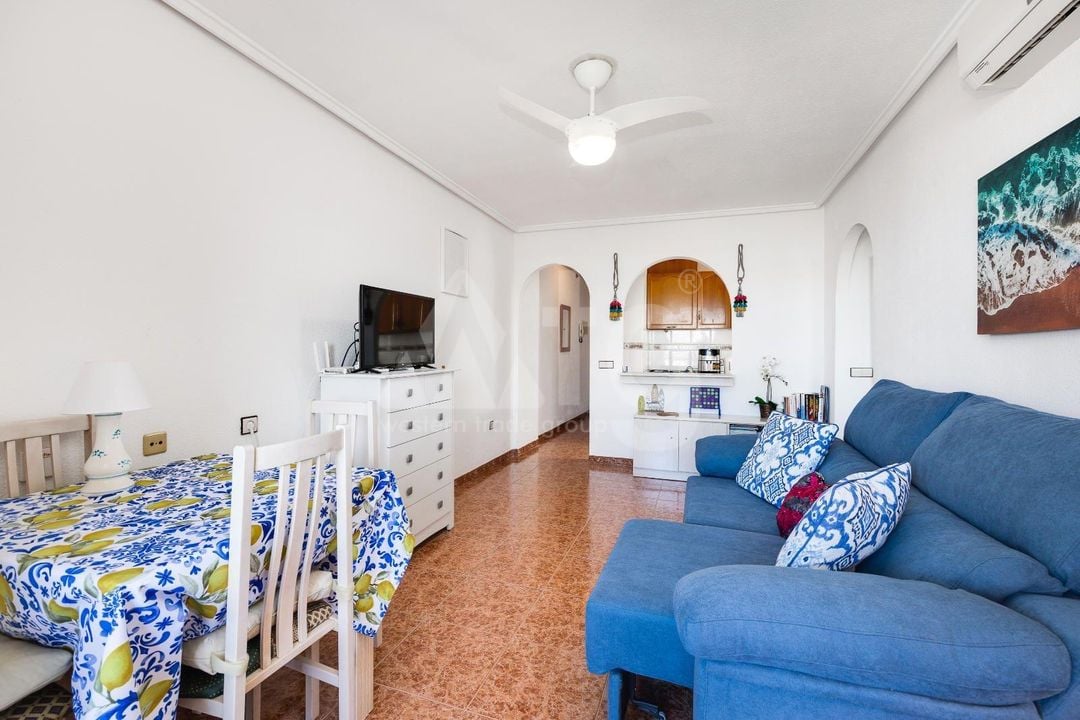 2 bedroom Penthouse in Torrevieja - HRE134636 - Photo - 4