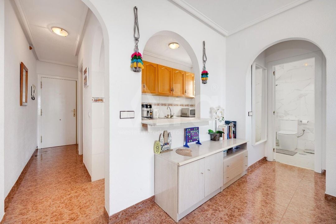 2 bedroom Penthouse in Torrevieja - HRE134636 - Photo - 5