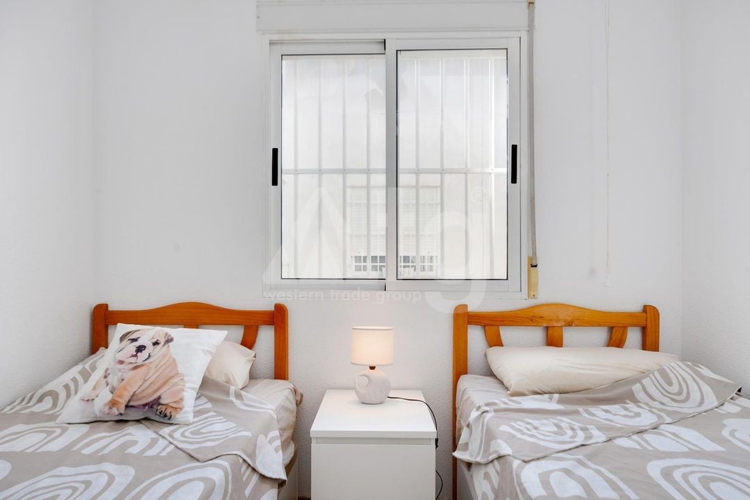 2 bedroom Penthouse in Torrevieja - HRE134636 - Photo - 13