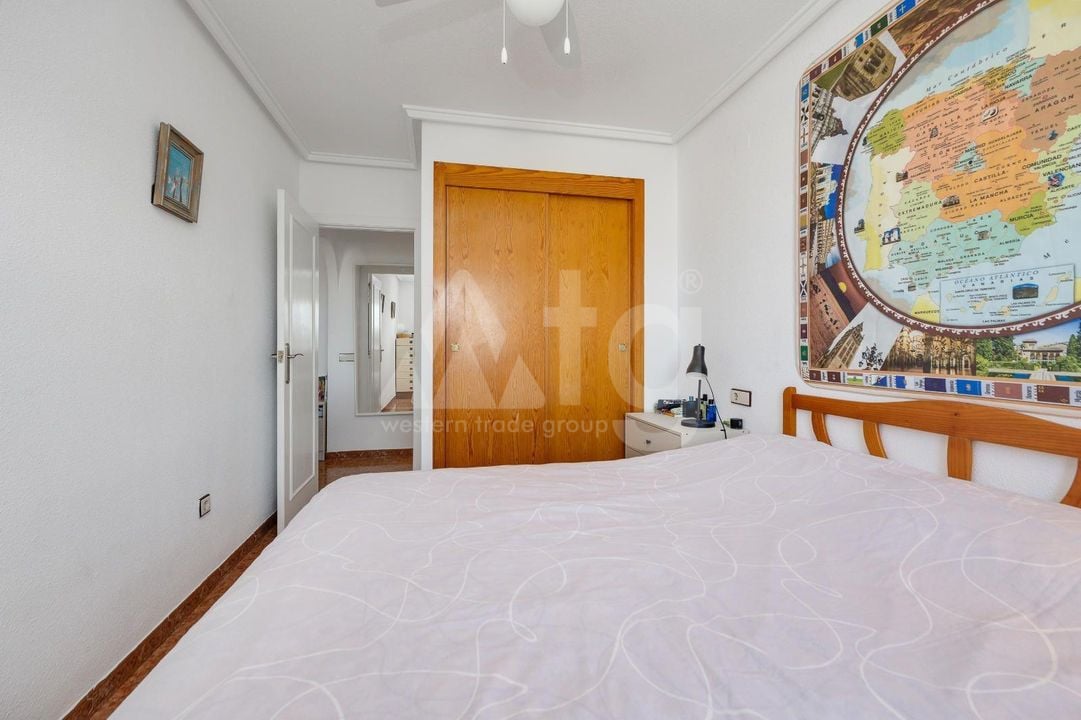 2 bedroom Penthouse in Torrevieja - HRE134636 - Photo - 11