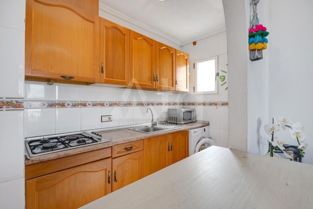 2 bedroom Penthouse in Torrevieja - HRE134636 - Photo - 8