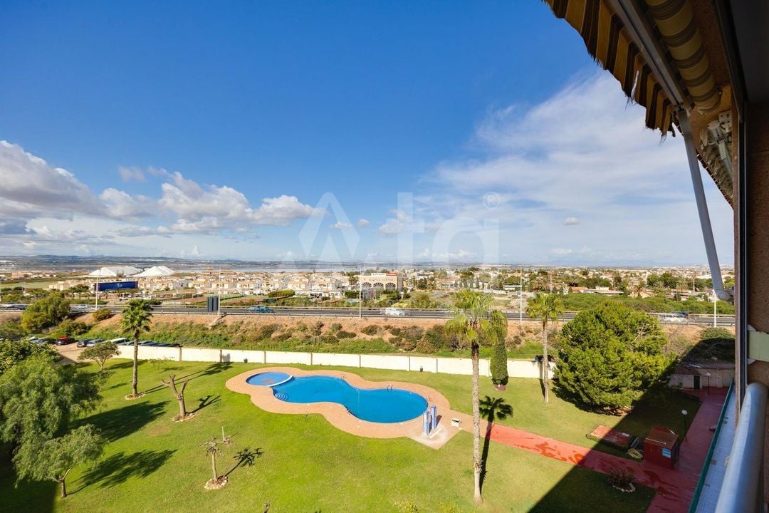 2 bedroom Penthouse in Torrevieja - HRE134636 - Photo - 21