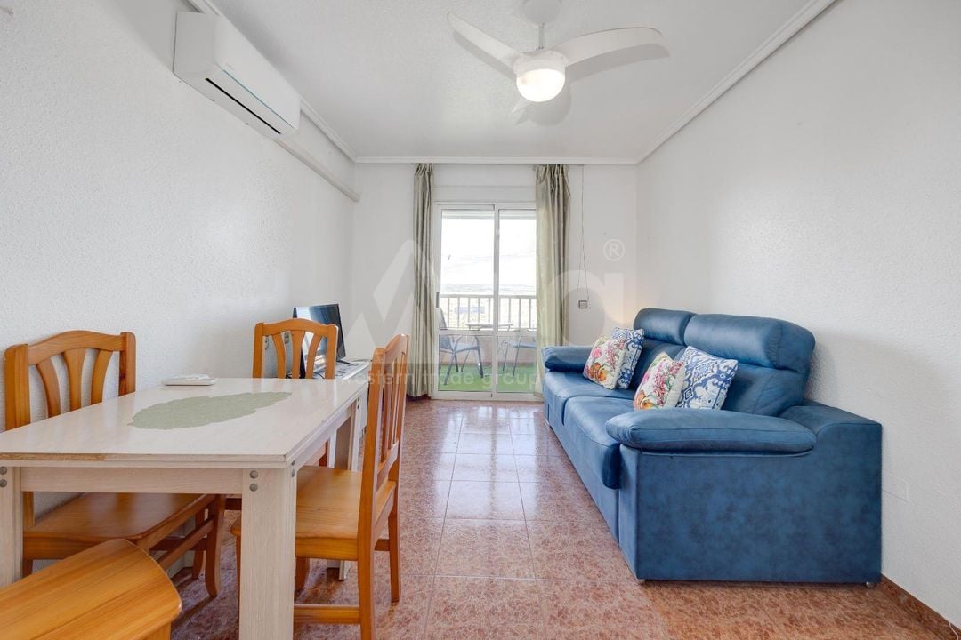 2 bedroom Penthouse in Torrevieja - HRE134637 - Photo - 3
