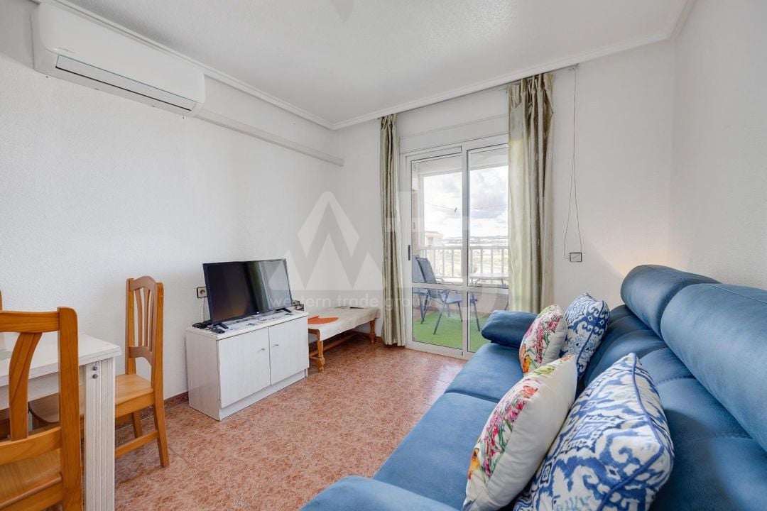 2 bedroom Penthouse in Torrevieja - HRE134637 - Photo - 4