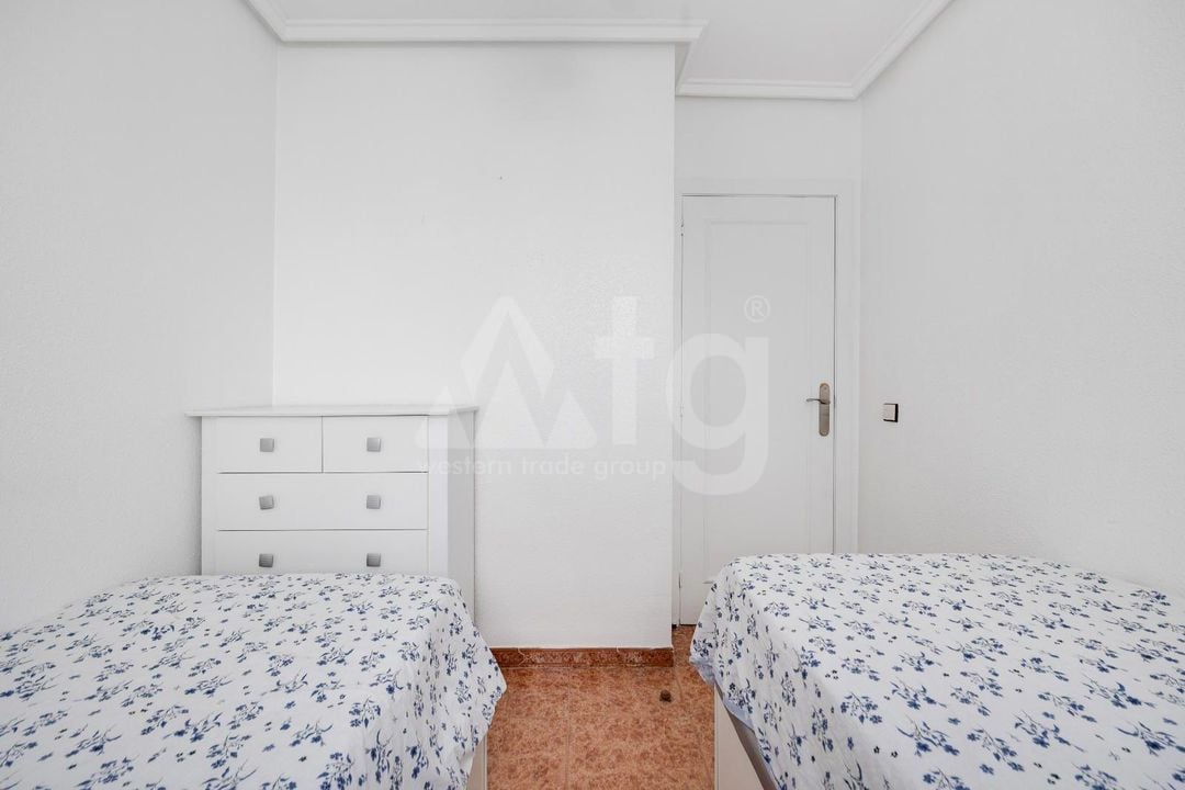 2 bedroom Penthouse in Torrevieja - HRE134637 - Photo - 13