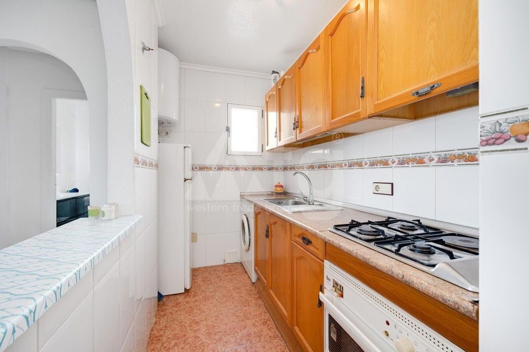 2 bedroom Penthouse in Torrevieja - HRE134637 - Photo - 7