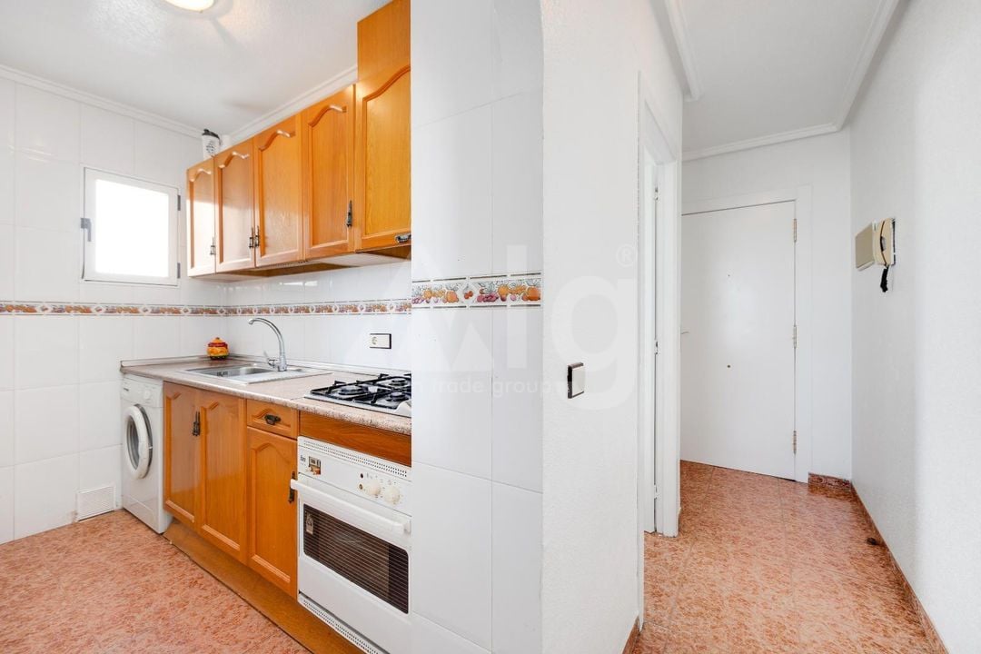 2 bedroom Penthouse in Torrevieja - HRE134637 - Photo - 6