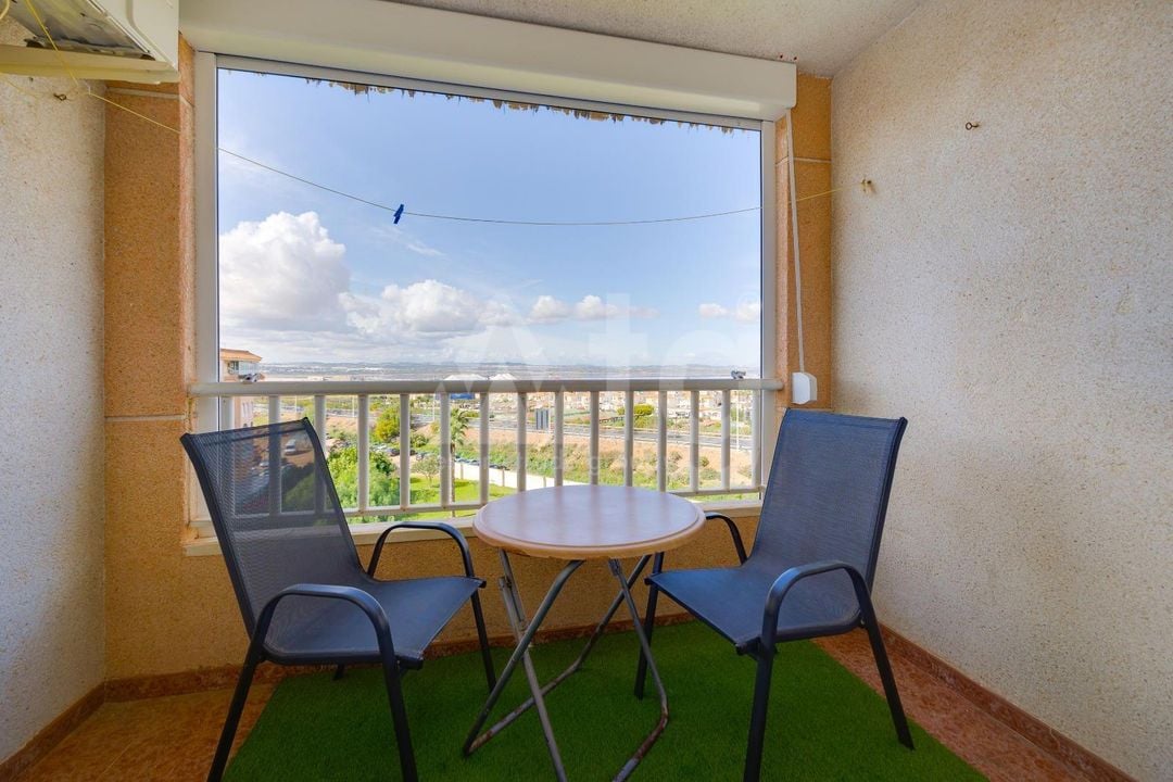 2 bedroom Penthouse in Torrevieja - HRE134637 - Photo - 17