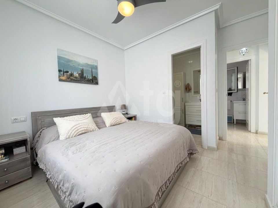 2 bedroom Townhouse in San Miguel de Salinas - HRE134648 - Photo - 11