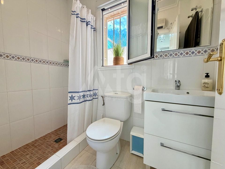2 bedroom Townhouse in San Miguel de Salinas - HRE134648 - Photo - 17