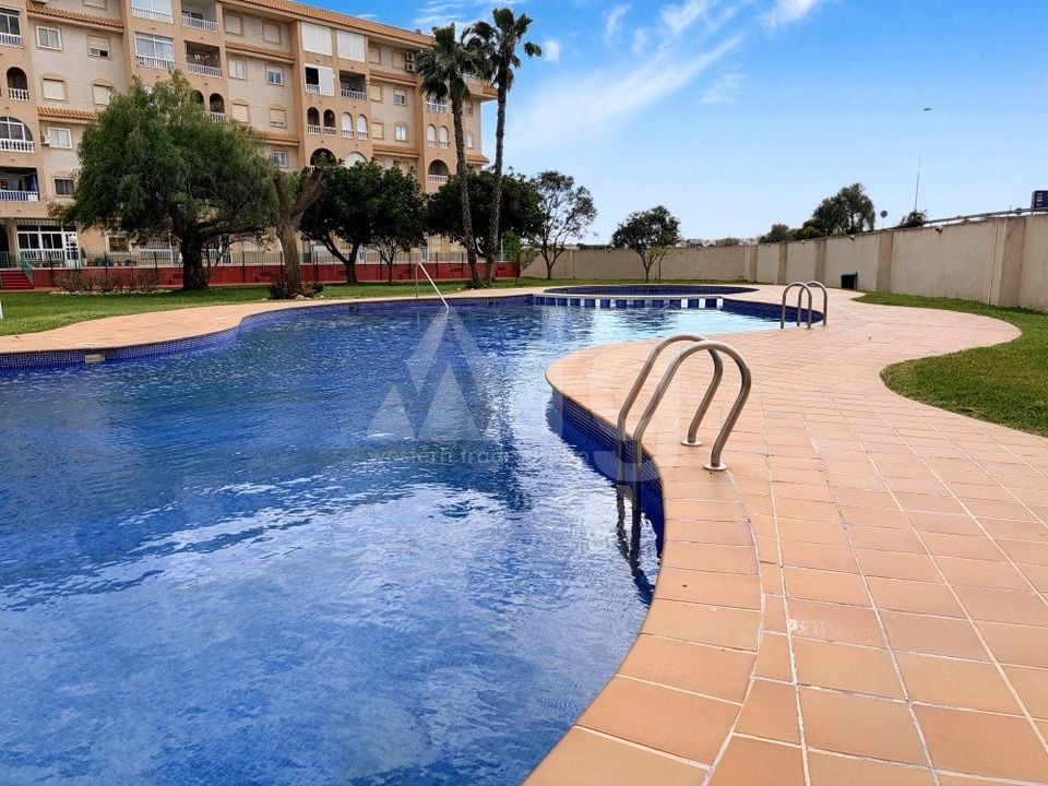 2 bedroom Penthouse in Torrevieja - CSH134724 - Photo - 3
