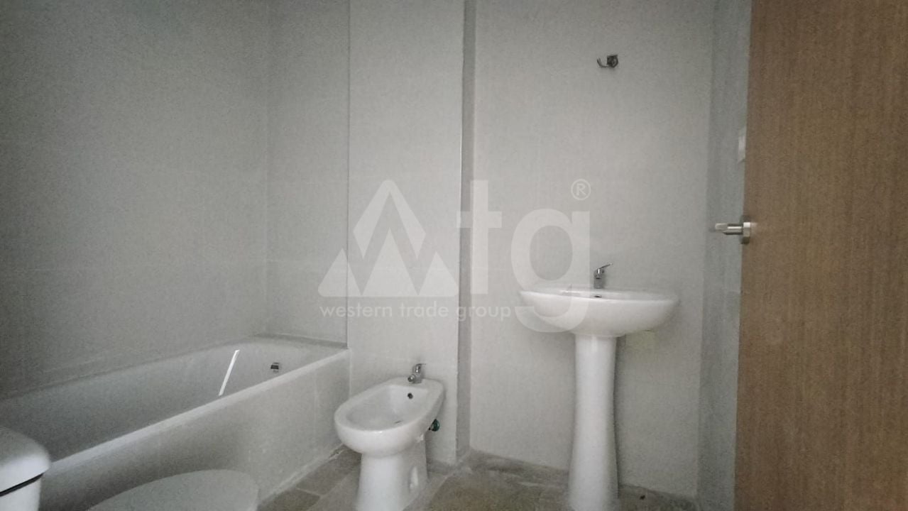 4 bedroom Apartment in Torrevieja - PPS134831 - Photo - 8