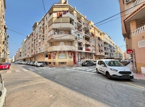 2 bedroom Apartment in Torrevieja - PPS134925 - Photo - 1