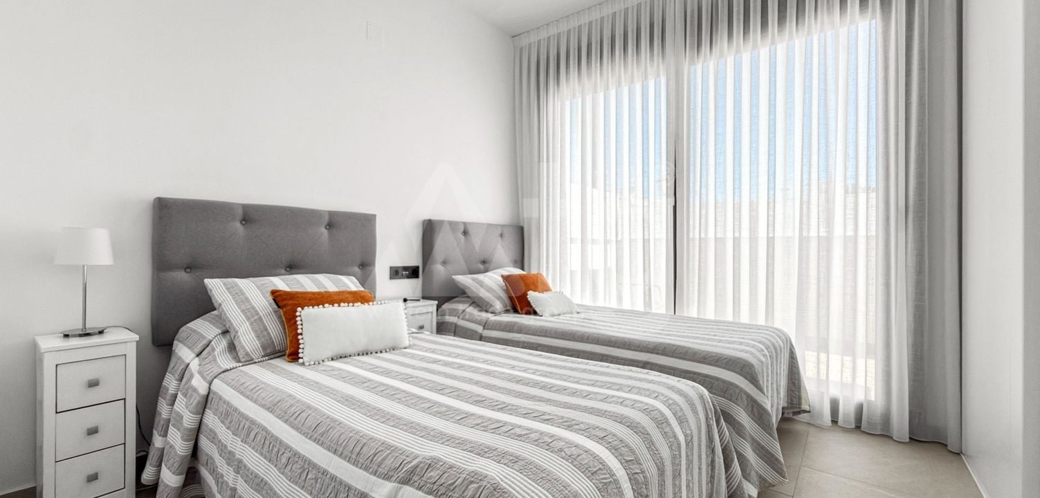 2 bedroom Apartment in Los Balcones - MVR135569 - Photo - 14