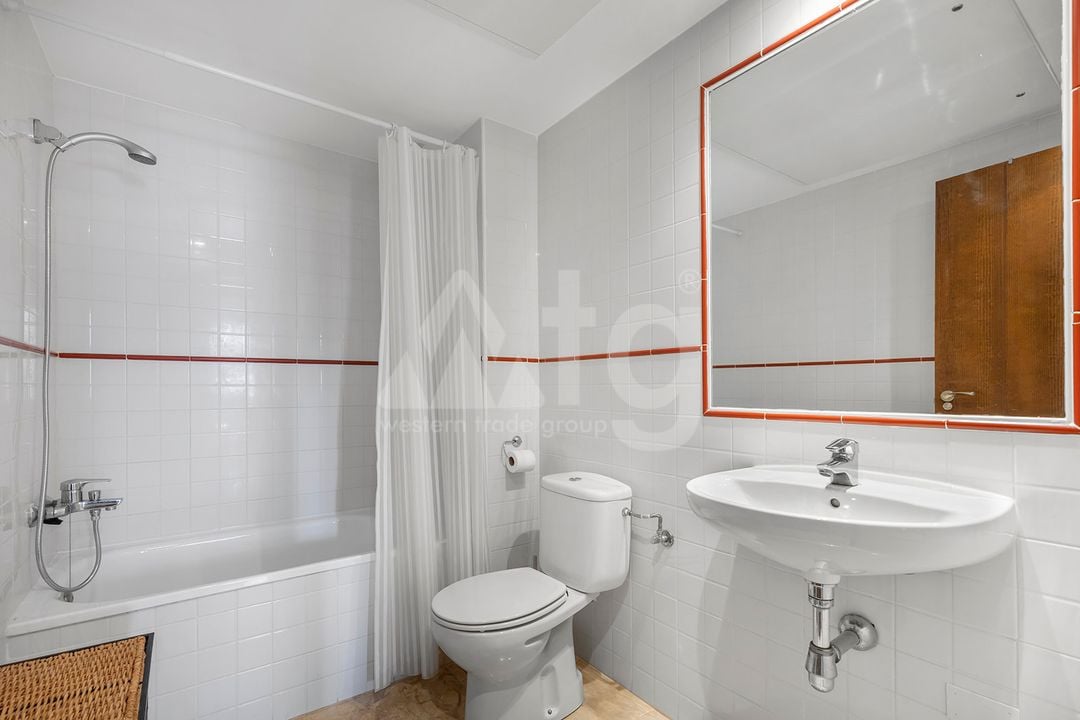 2 bedroom Apartment in Torrevieja - B135926 - Photo - 19
