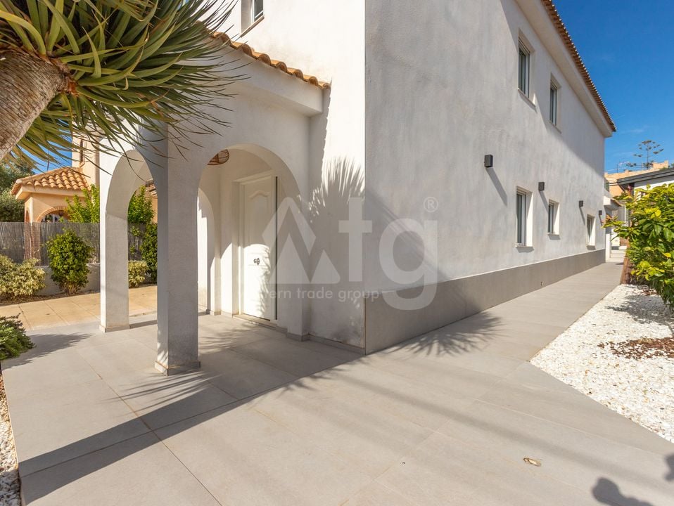 Villa de 4 chambres à Los Balcones - LEA135958 - Photo - 40