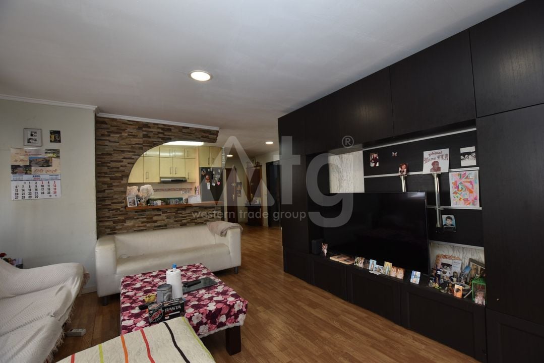 2 bedroom Apartment in Torrevieja - CCT135961 - Photo - 4