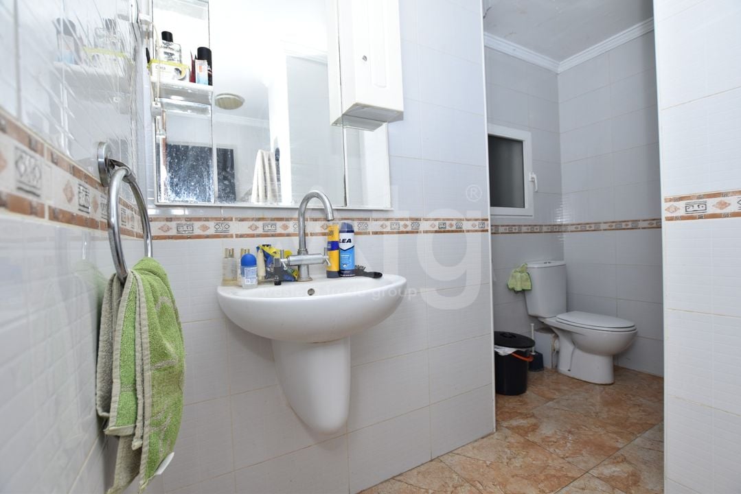 2 bedroom Apartment in Torrevieja - CCT135961 - Photo - 13