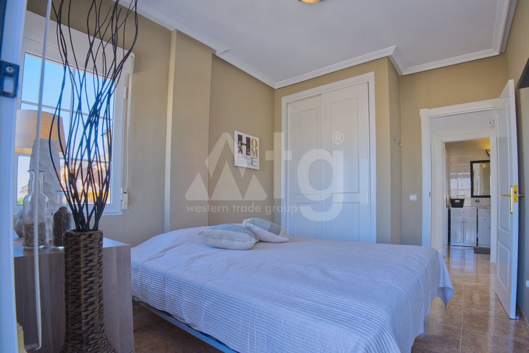 Vilă cu 3 dormitoare în Torrevieja - FU147284 - Imagini - 12