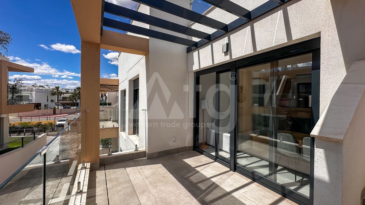 2 bedroom Bungalow in Orihuela Costa - RCJ147377 - Photo - 16