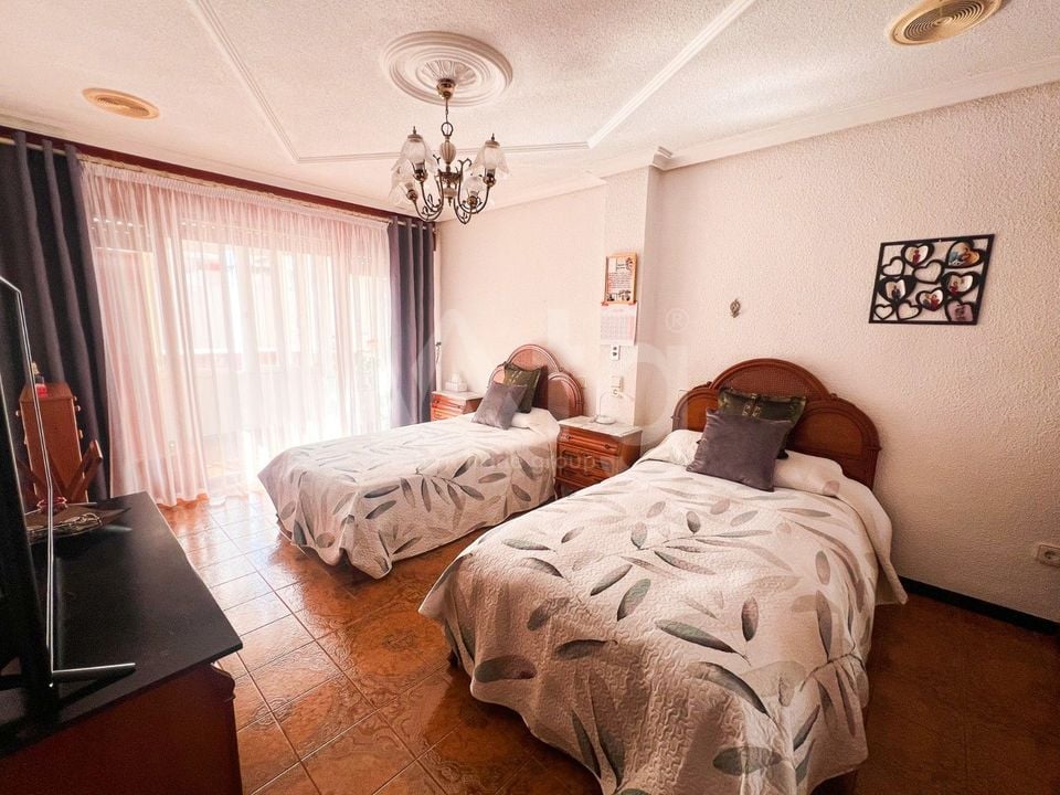 5 bedroom Apartment in Guardamar del Segura - SV136222 - Photo - 14