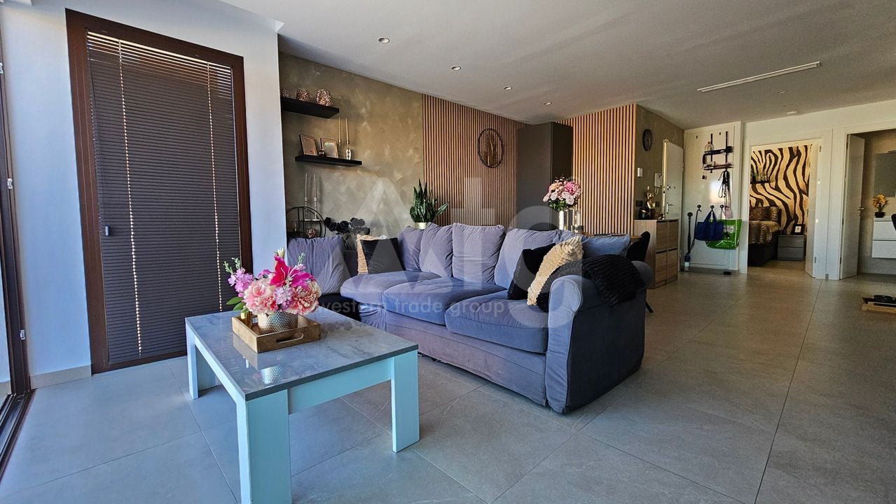 5 bedroom Villa in Algorfa - CSS136299 - Photo - 2
