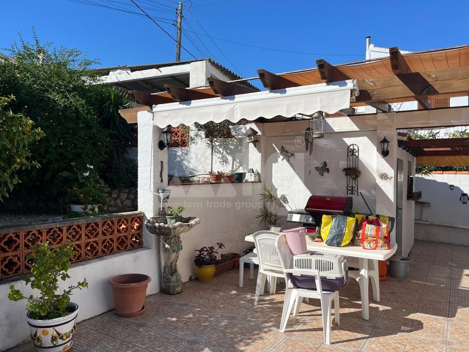 4 bedroom Villa in Orba - OH136302 - Photo - 4