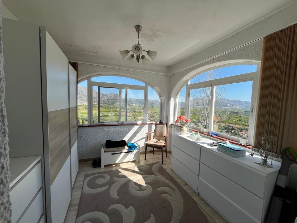 4 bedroom Villa in Orba - OH136302 - Photo - 16