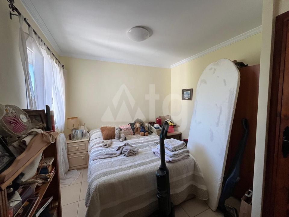 4 bedroom Villa in Orba - OH136302 - Photo - 13