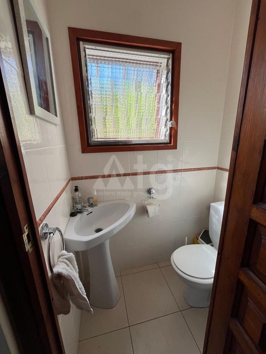 4 bedroom Villa in Orba - OH136302 - Photo - 19