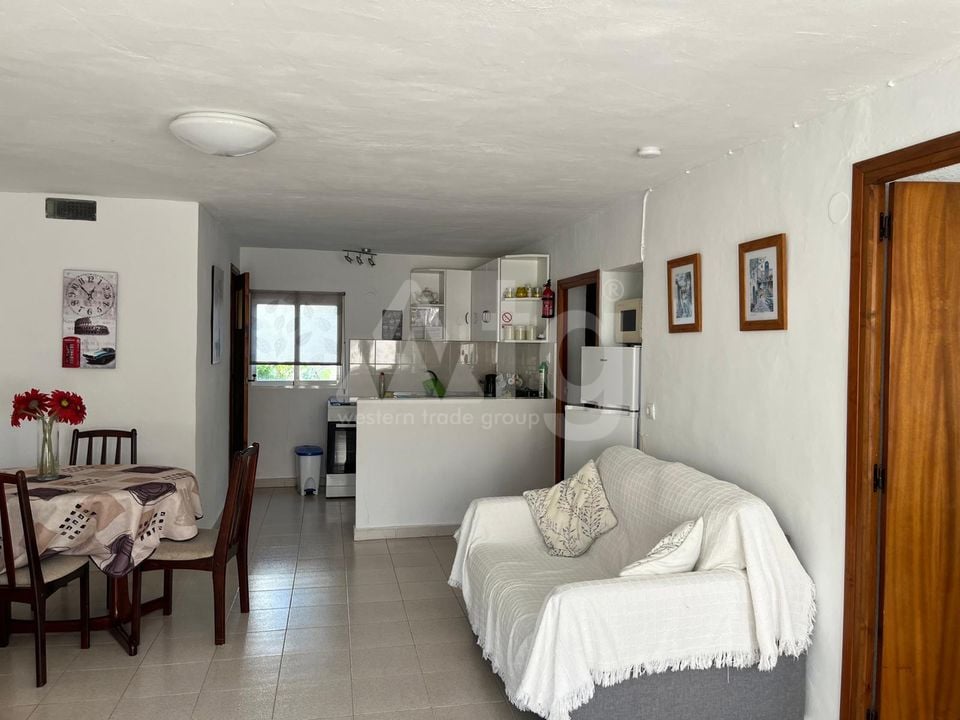4 bedroom Villa in Orba - OH136302 - Photo - 8