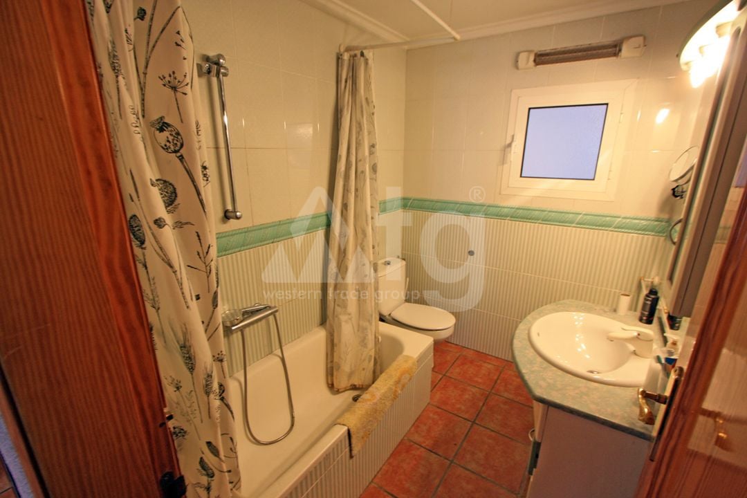 4 Schlafzimmer Reihenhaus in Denia - PGP136563 - Foto - 12