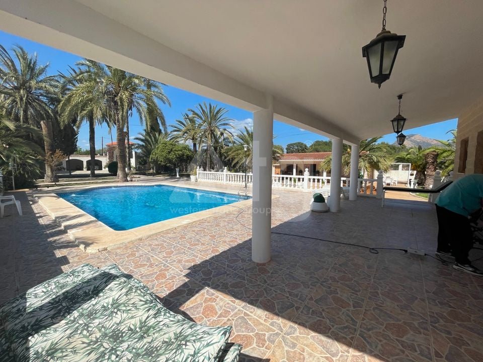 13 bedroom Villa in Elda - SLN136608 - Photo - 4
