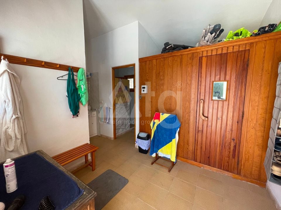 13 bedroom Villa in Elda - SLN136608 - Photo - 24