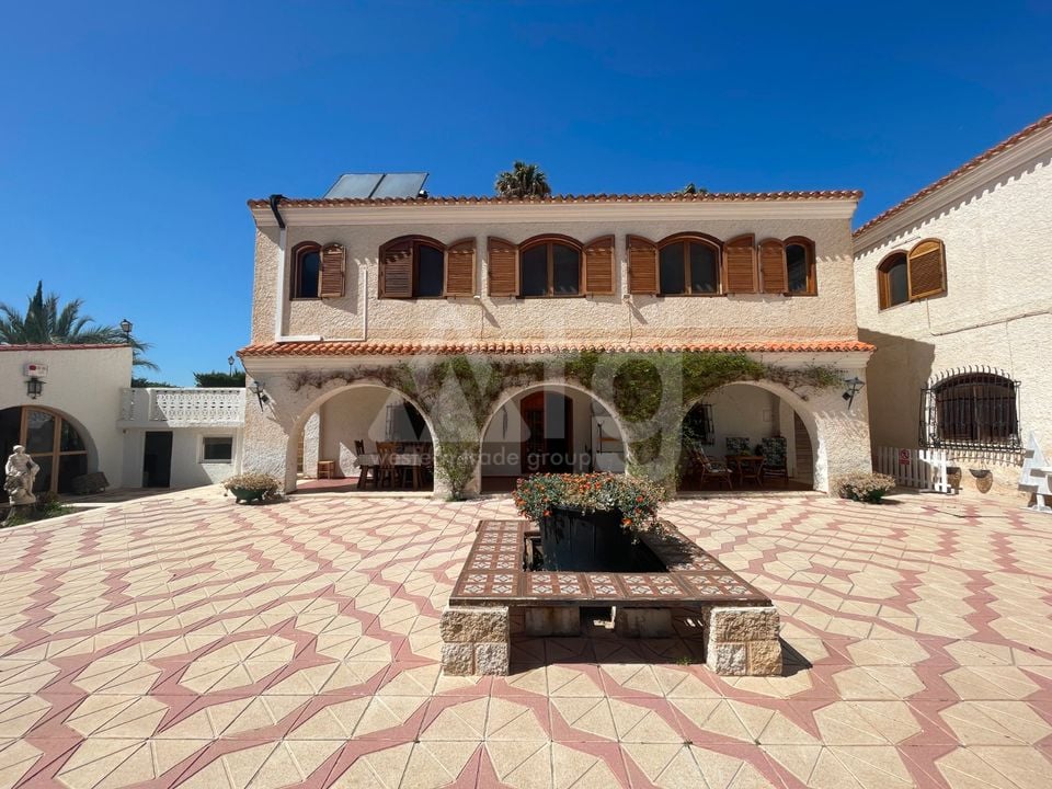13 bedroom Villa in Elda - SLN136608 - Photo - 1