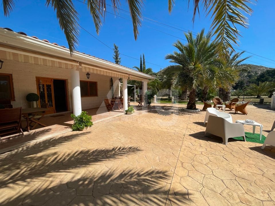 13 bedroom Villa in Elda - SLN136608 - Photo - 8