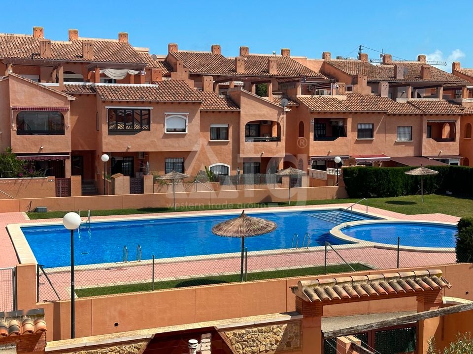 Penthouse de 3 chambres à Torrevieja - CSW136646 - Photo - 1