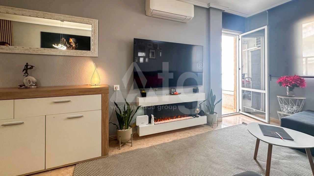 3 bedroom Apartment in Torrevieja - RCJ147380 - Photo - 4