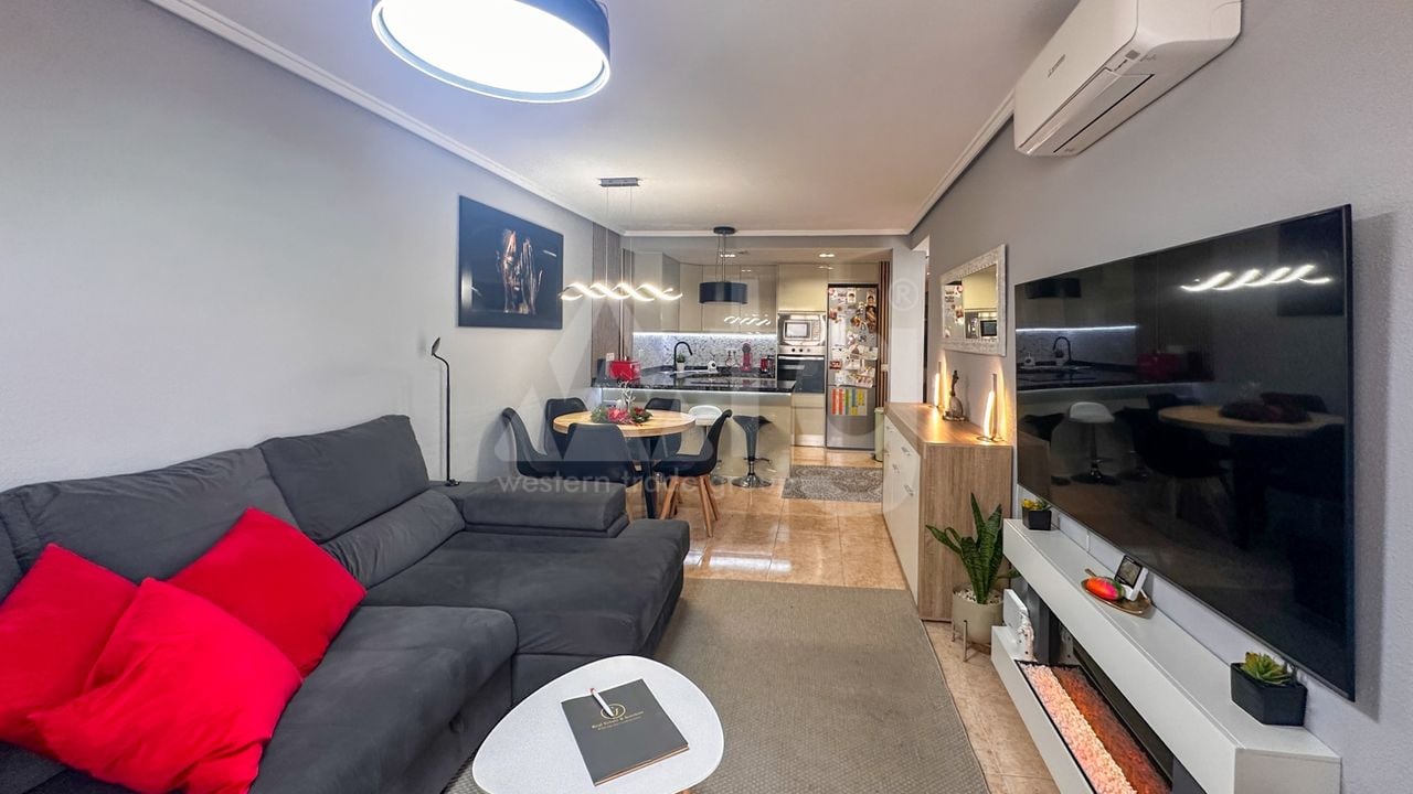 3 bedroom Apartment in Torrevieja - RCJ147380 - Photo - 3