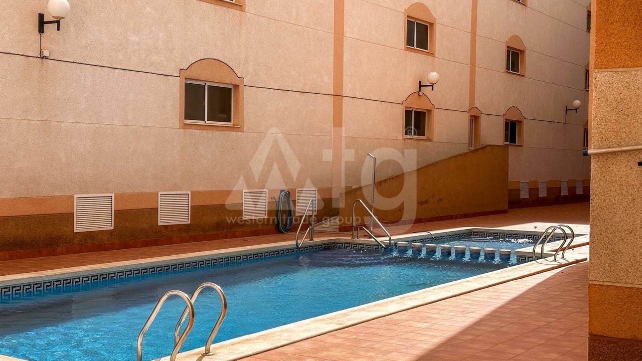 3 bedroom Apartment in Torrevieja - RCJ147380 - Photo - 24