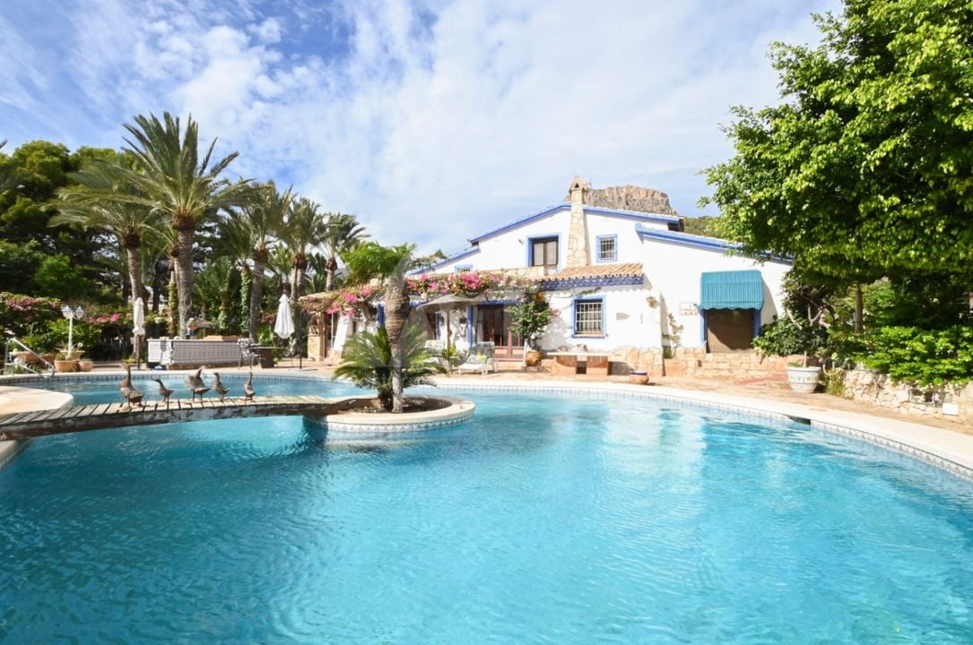4 bedroom Plot in Calpe - ESP136739 - Photo - 1