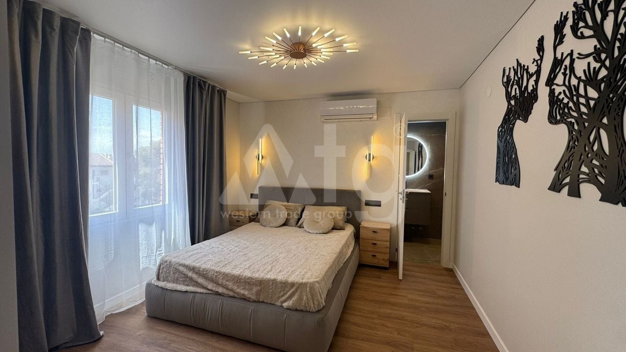 3 bedroom Apartment in Punta Prima - LR136780 - Photo - 10