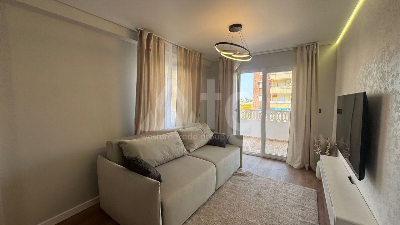 3 bedroom Apartment in Punta Prima - LR136780 - Photo - 2