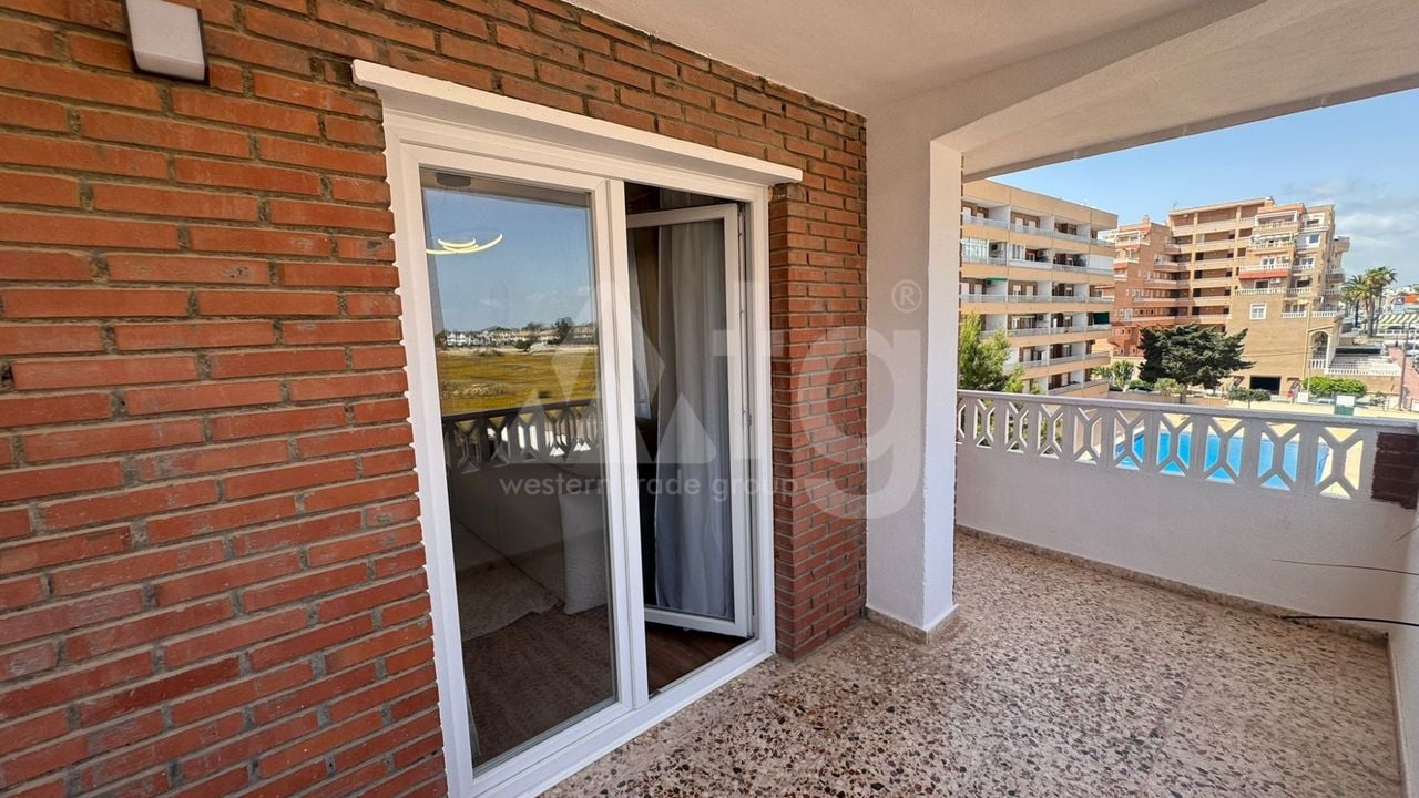 3 bedroom Apartment in Punta Prima - LR136780 - Photo - 18