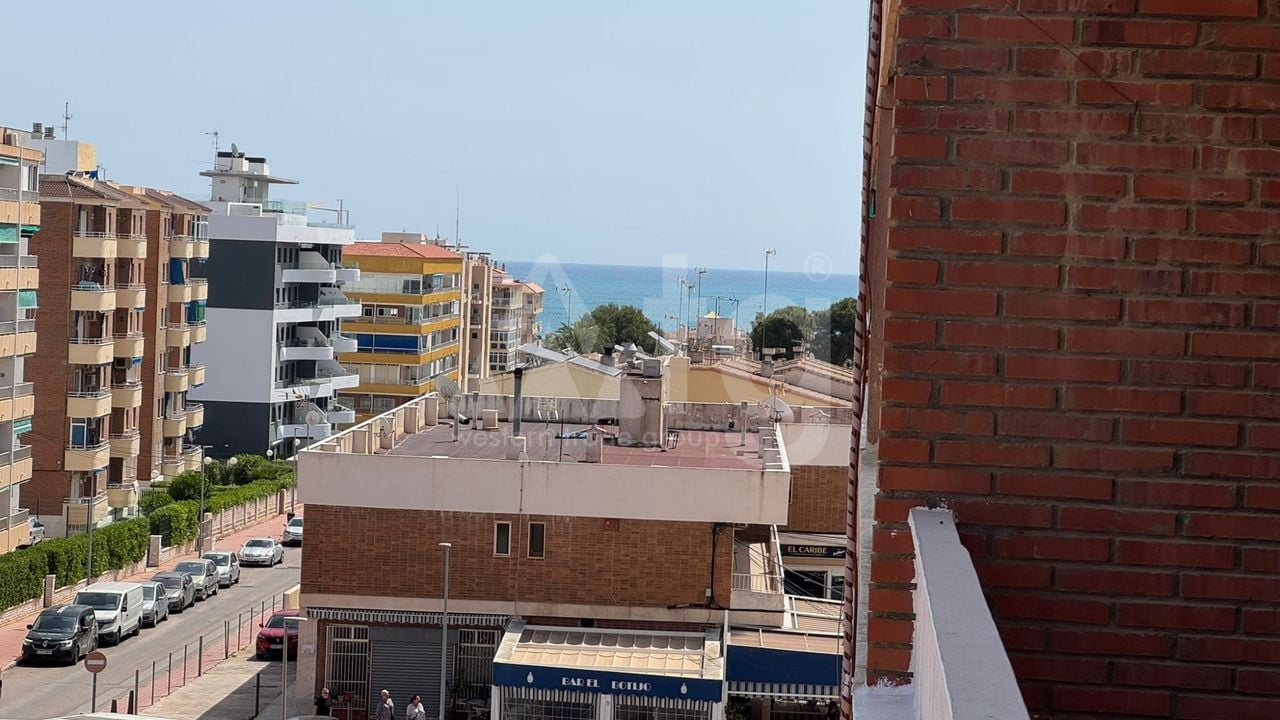 3 bedroom Apartment in Punta Prima - LR136780 - Photo - 21